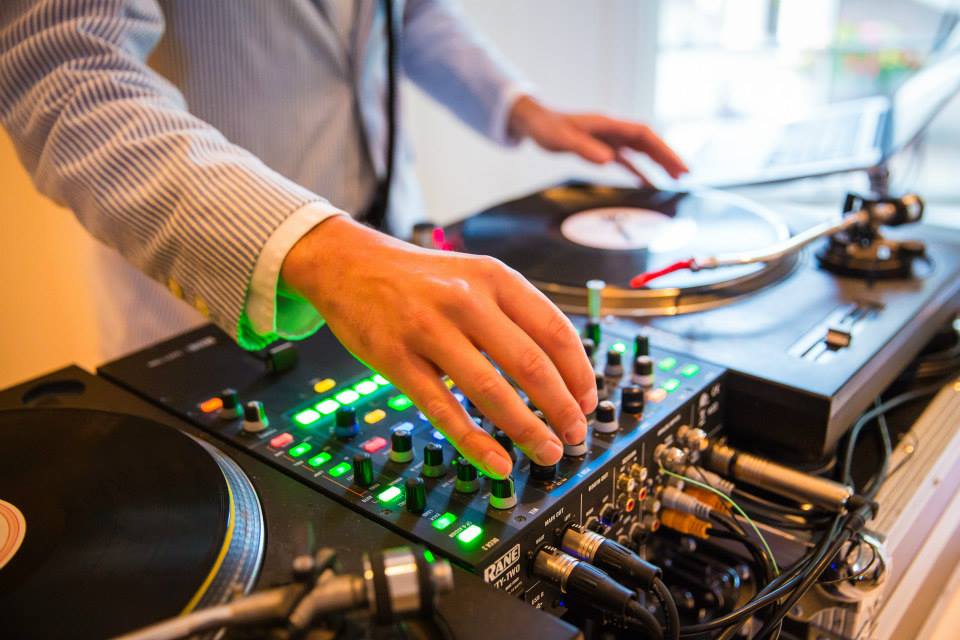 Vermont Wedding DJ Disc Jockey Services for Receptions, Parties, Events
